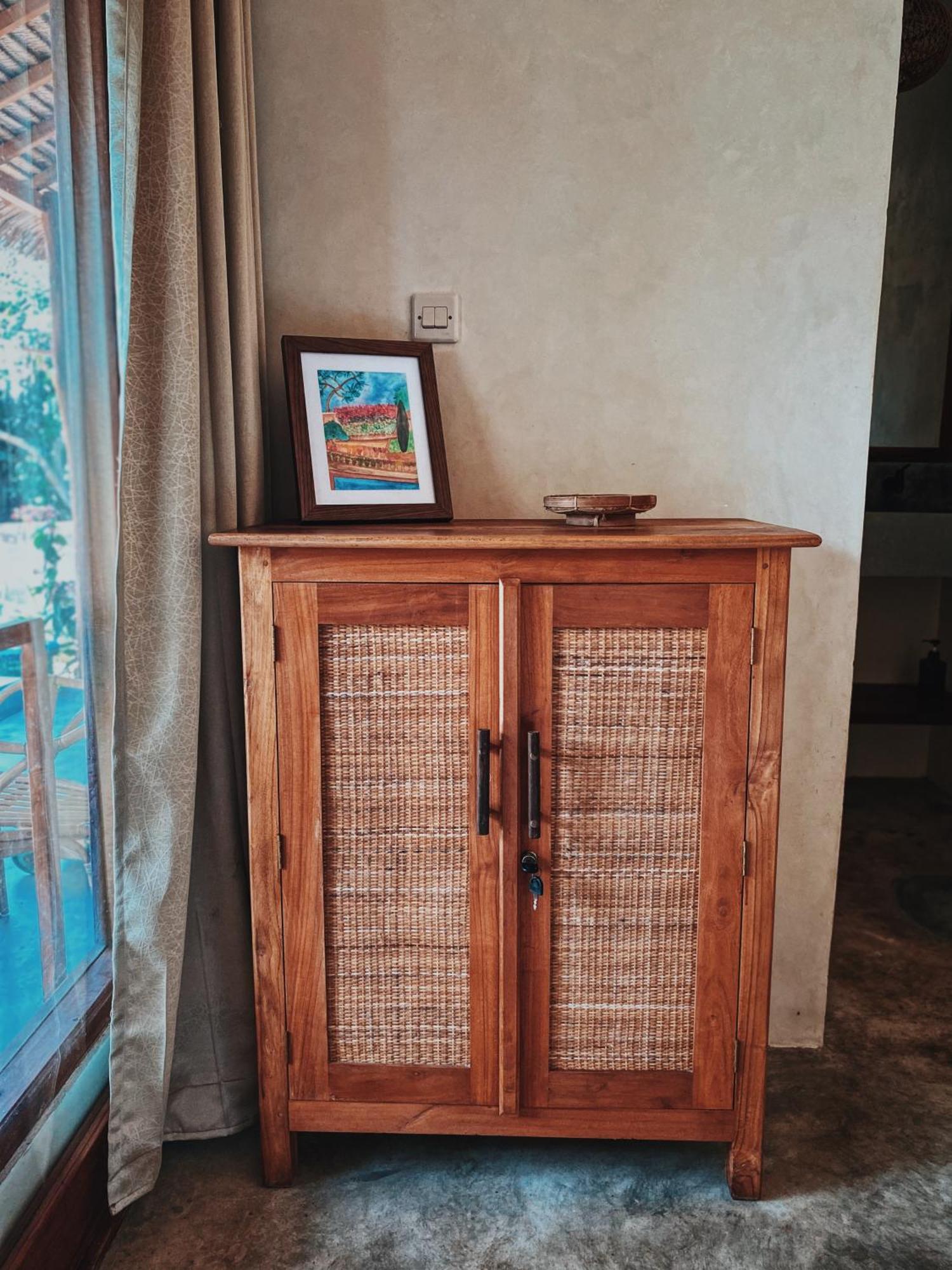 Basa-Basi Lodge كاريمونجاوا المظهر الخارجي الصورة