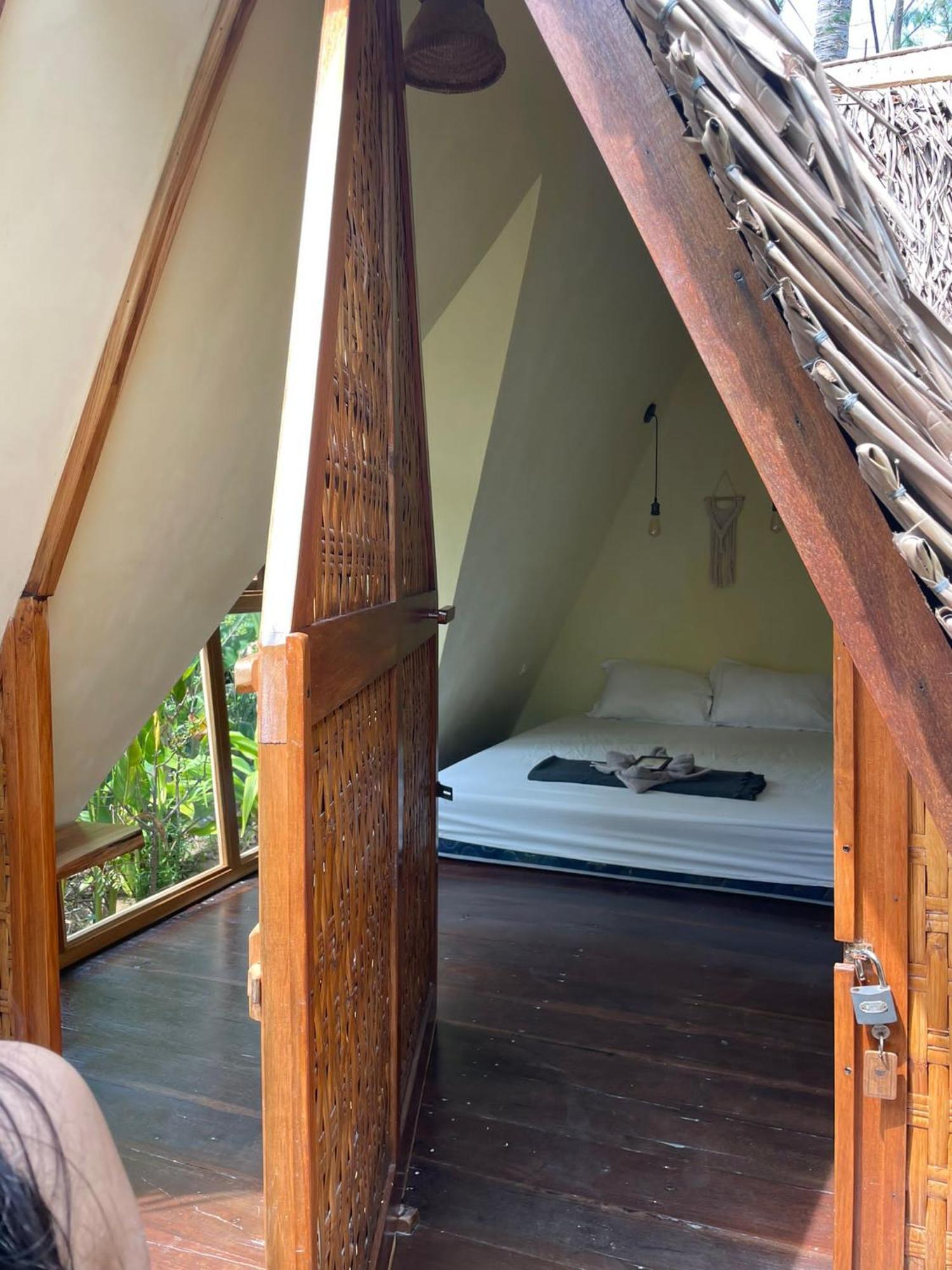 Basa-Basi Lodge كاريمونجاوا المظهر الخارجي الصورة
