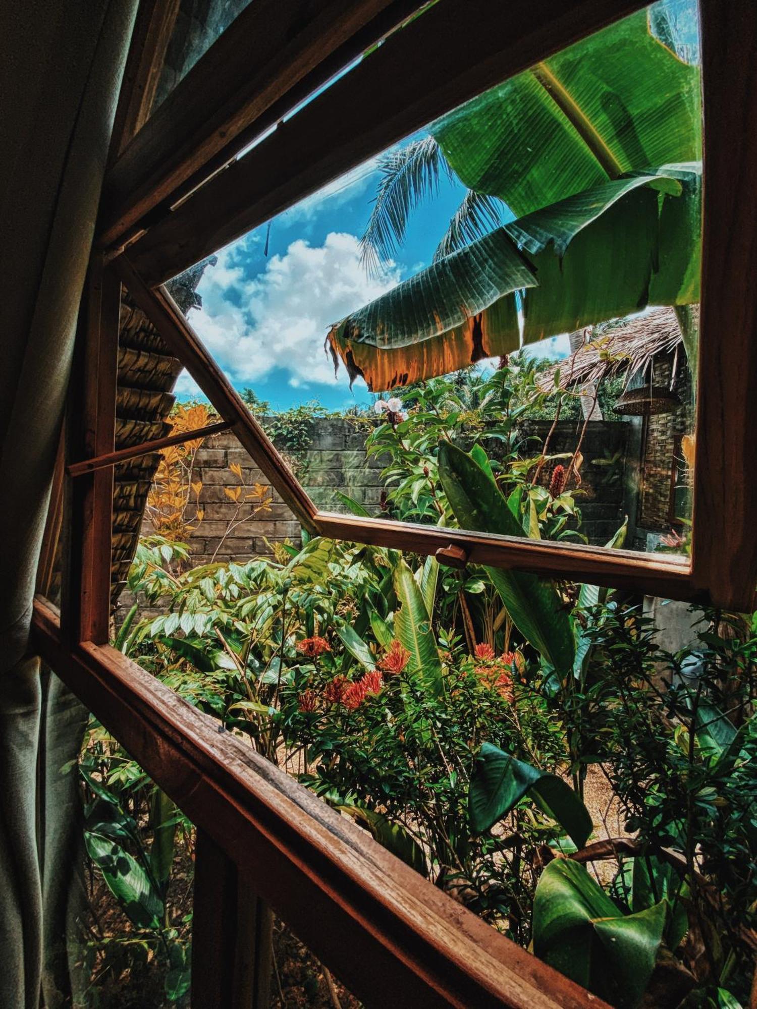 Basa-Basi Lodge كاريمونجاوا المظهر الخارجي الصورة