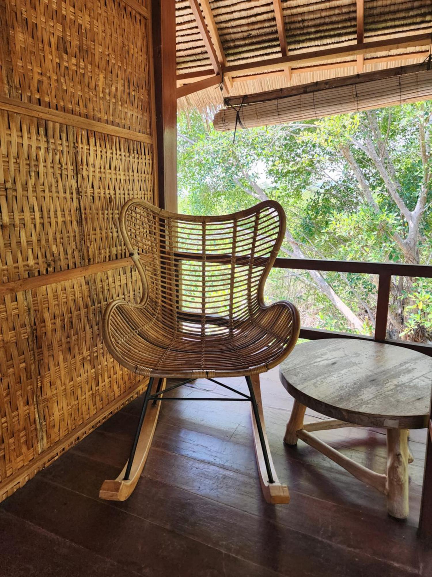 Basa-Basi Lodge كاريمونجاوا المظهر الخارجي الصورة